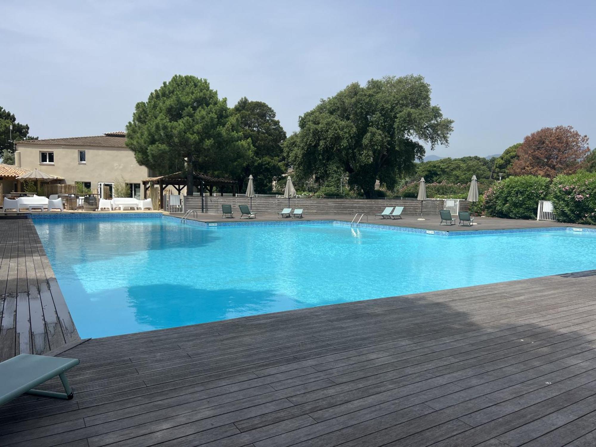Fiori Di Cala Rossa Residence Hoteliere 里奇 外观 照片