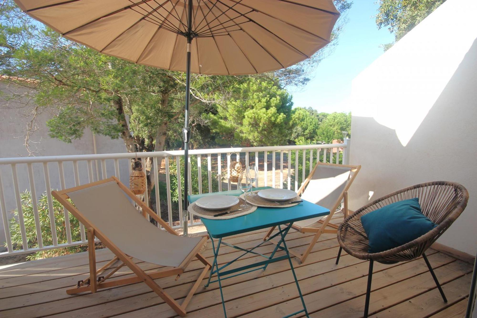 Fiori Di Cala Rossa Residence Hoteliere 里奇 外观 照片