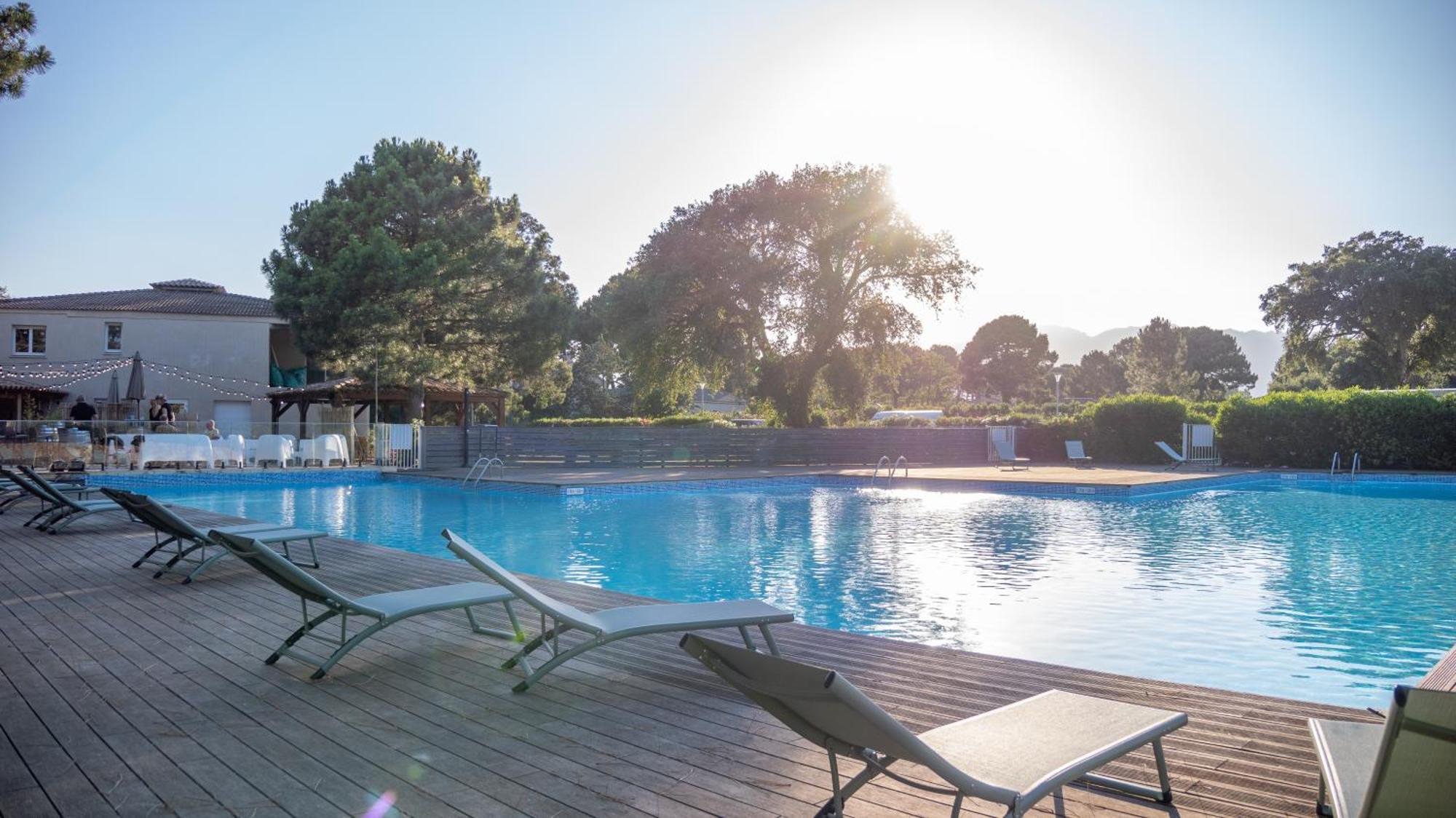 Fiori Di Cala Rossa Residence Hoteliere 里奇 外观 照片
