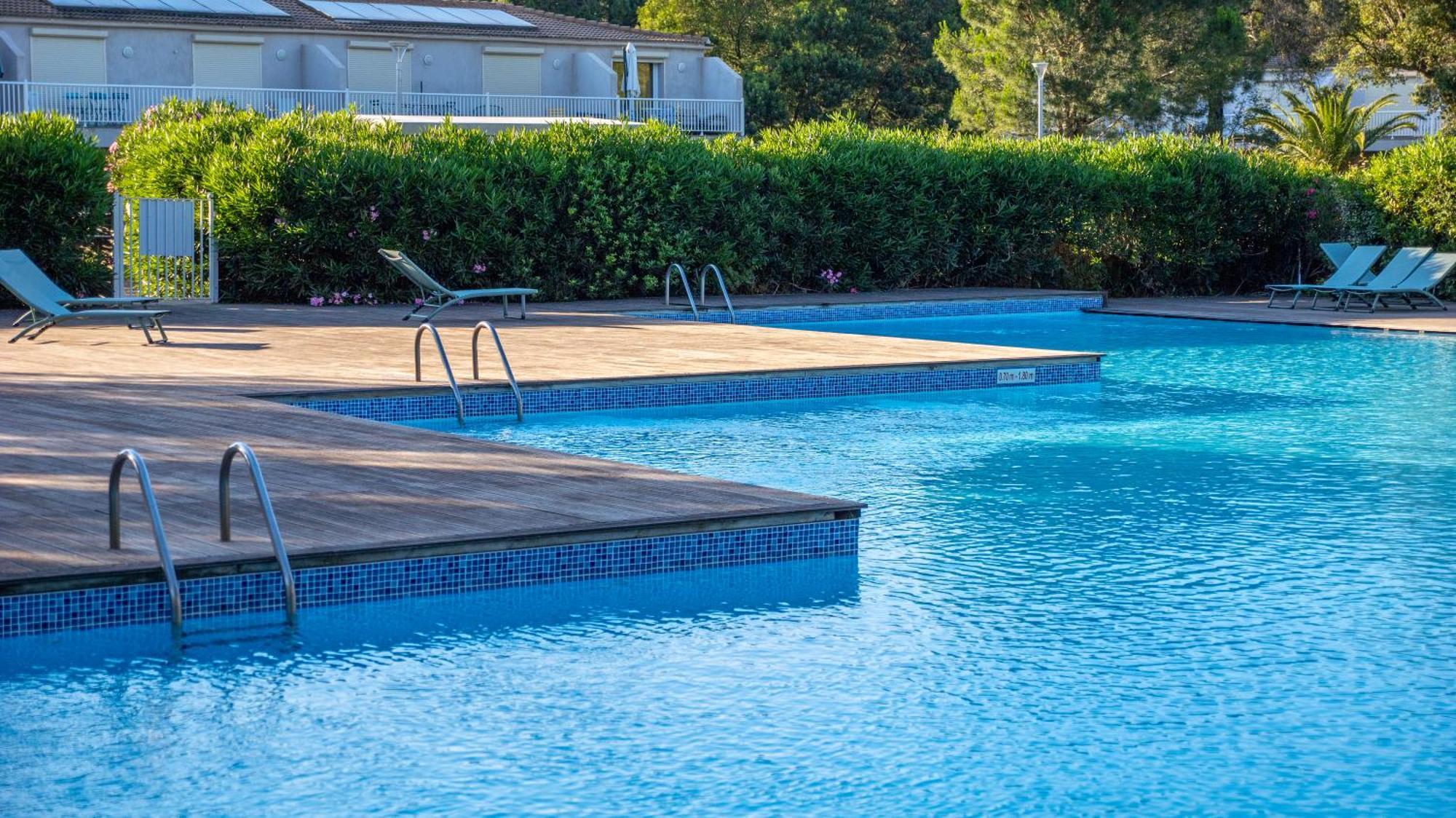 Fiori Di Cala Rossa Residence Hoteliere 里奇 外观 照片